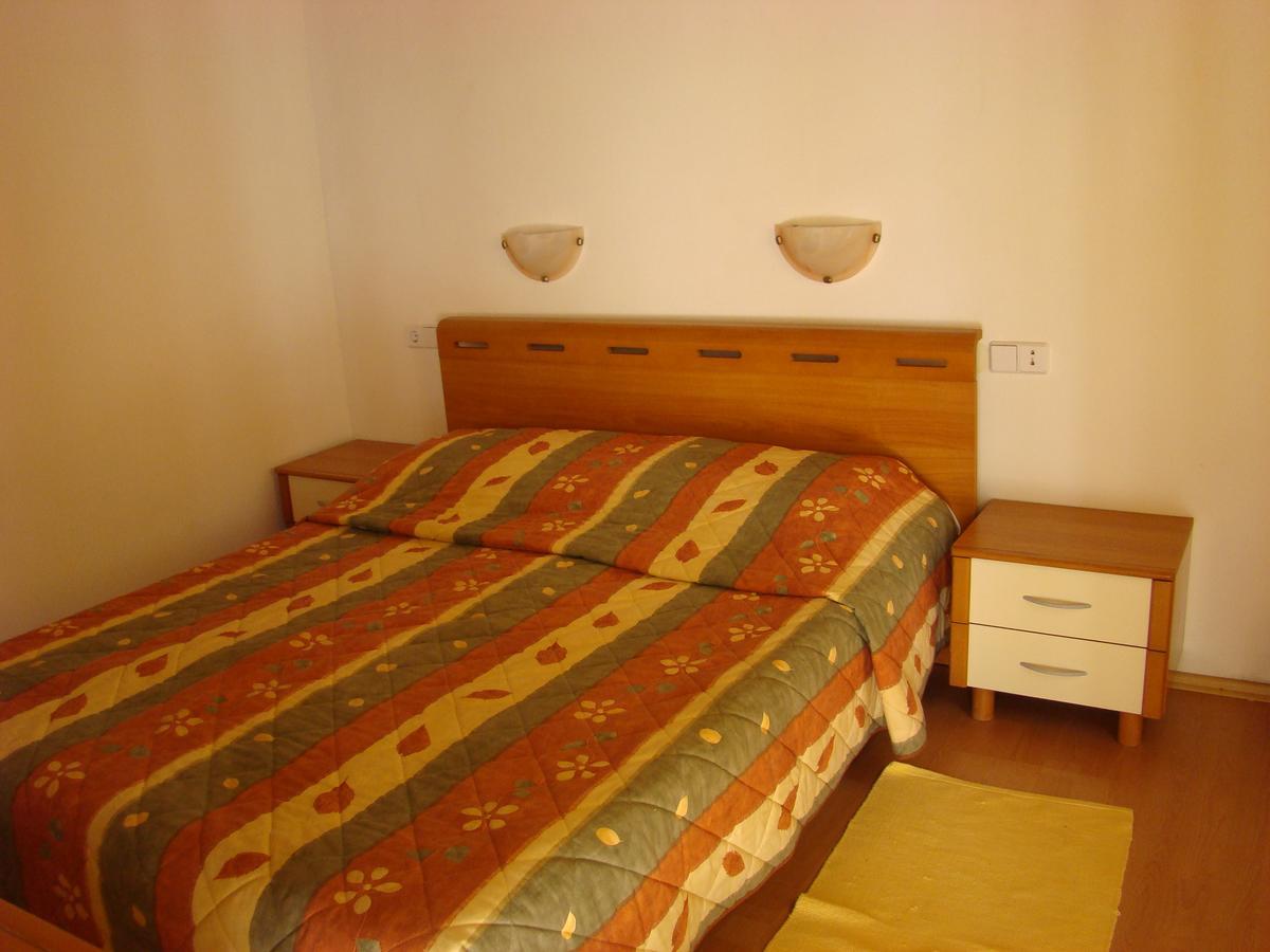 Villas Oleandri Vrboska Extérieur photo